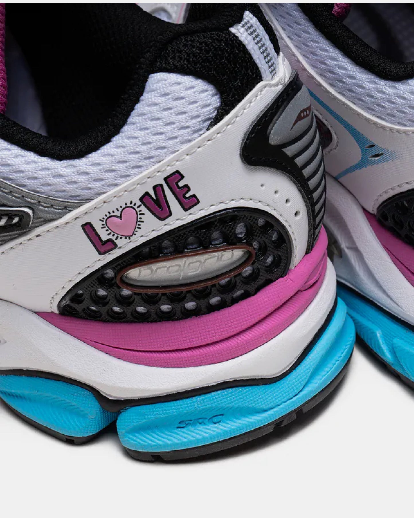 Saucony ProGrid Triumph 4 Keith Haring